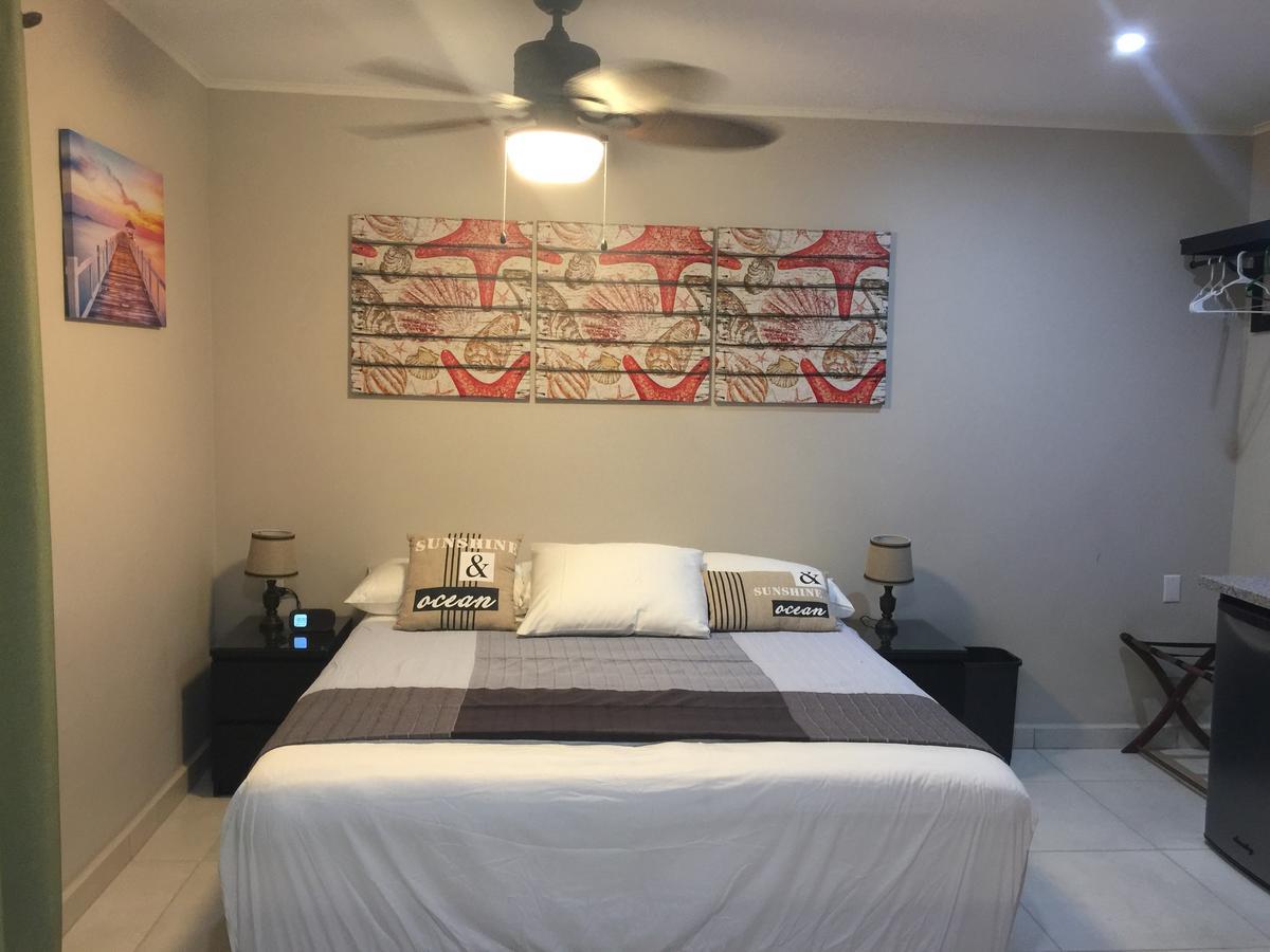 The Pier Beach Inn & Suites Willemstad Eksteriør bilde