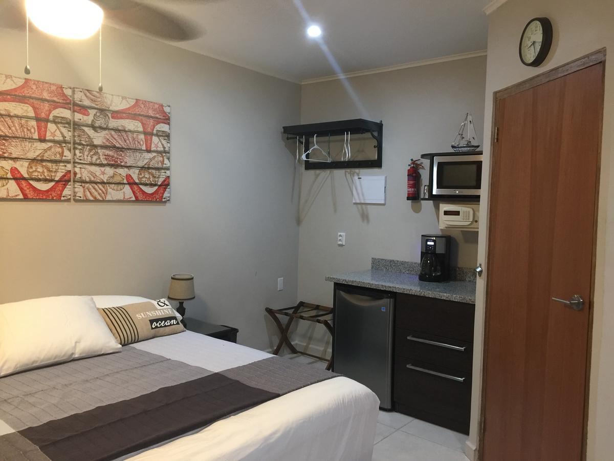 The Pier Beach Inn & Suites Willemstad Eksteriør bilde
