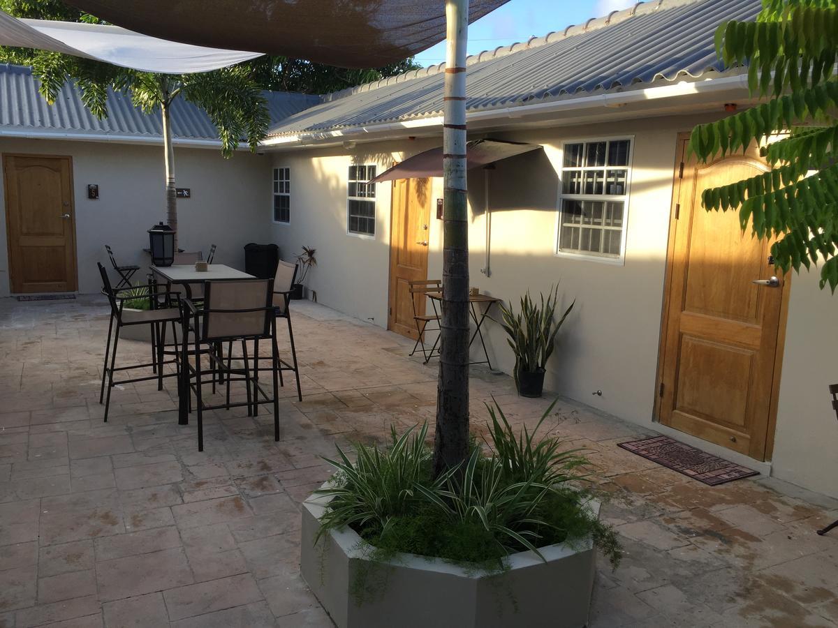 The Pier Beach Inn & Suites Willemstad Eksteriør bilde